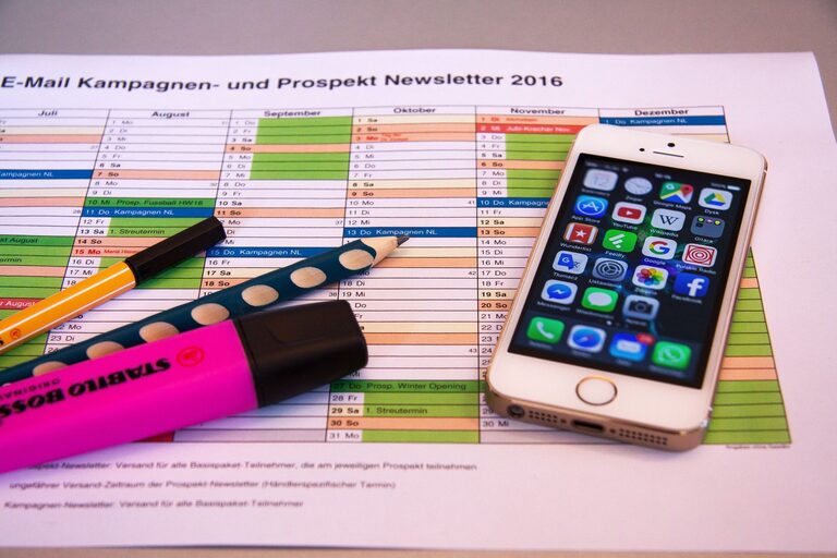 How to Declutter Your Digital Life for Greater Focus and Peace
